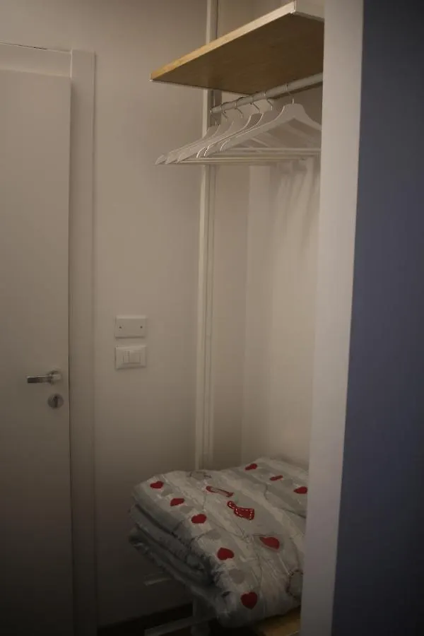 Tourism E Business Superior Rooms Padova Apartment