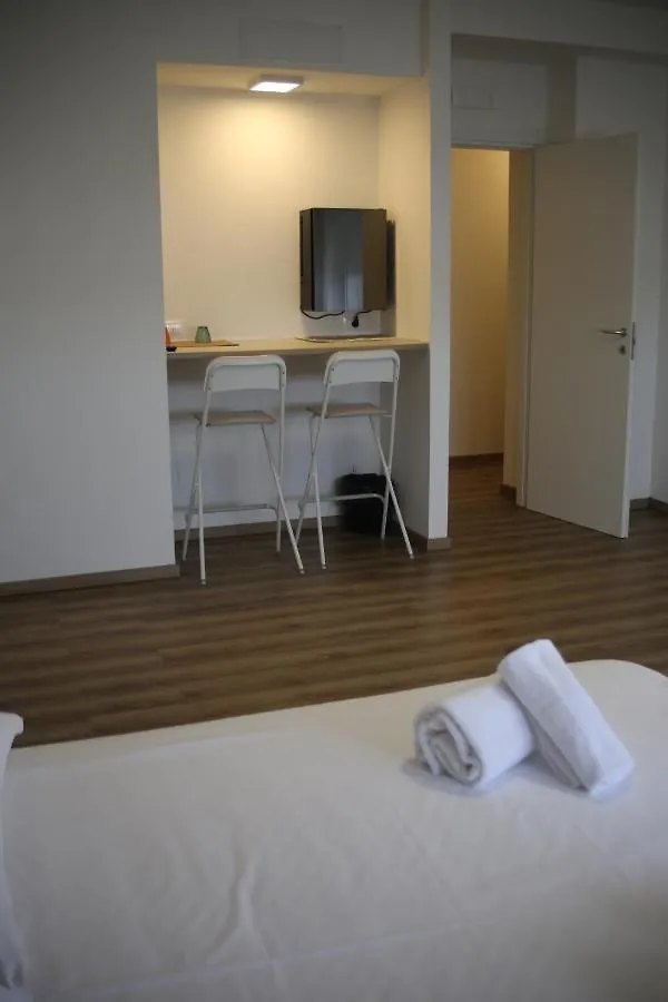 Tourism E Business Superior Rooms Padova Apartment