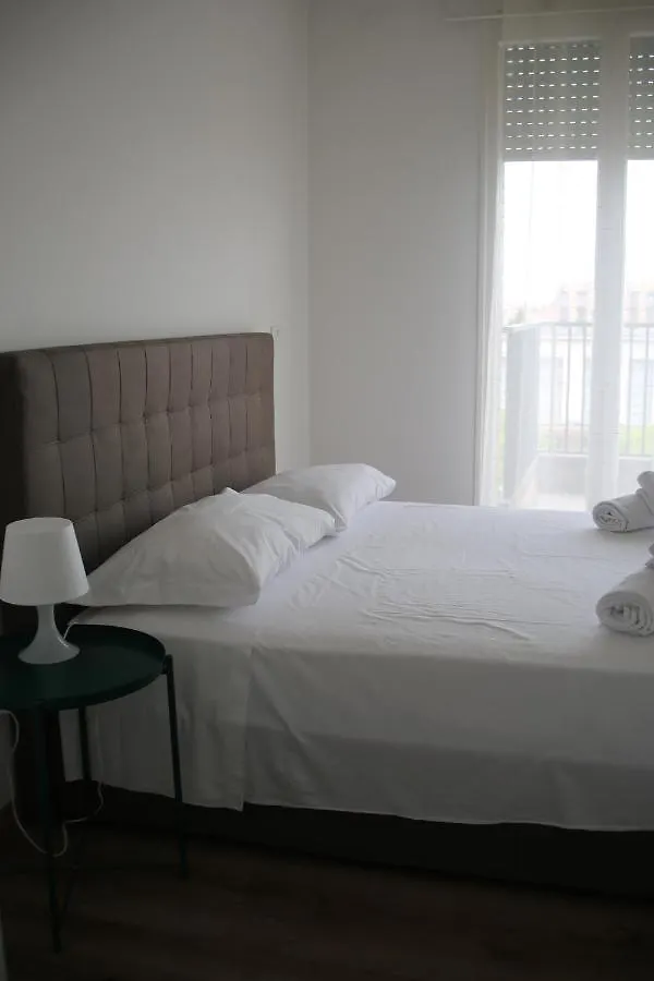 Tourism E Business Superior Rooms location